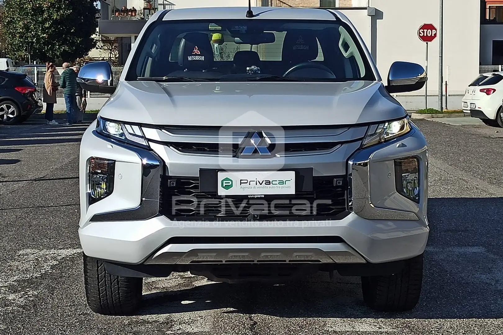 Mitsubishi L200 2.3 D Double Cab 4x4 Super Select Diamond aut. Argent - 2