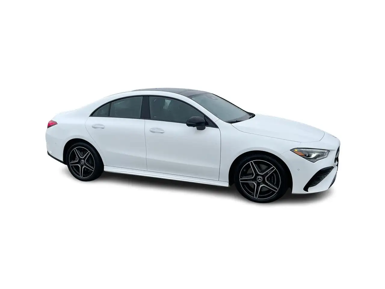 Mercedes-Benz CLA снимка Mercedes-Benz CLA