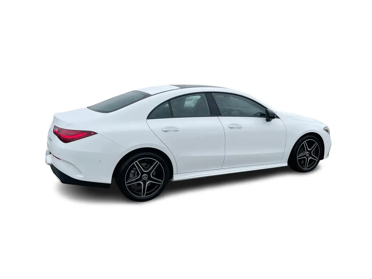 Mercedes-Benz CLA снимка Mercedes-Benz CLA