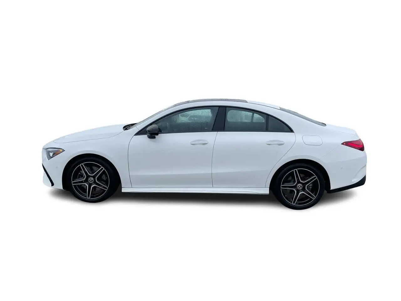 Mercedes-Benz CLA снимка Mercedes-Benz CLA