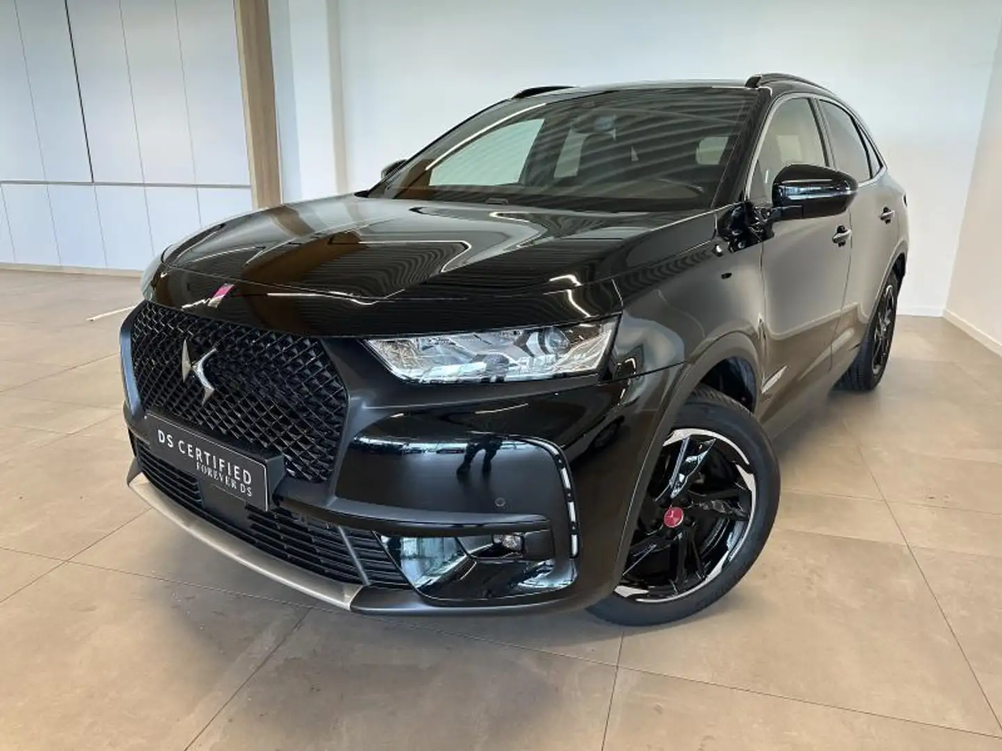DS Automobiles DS 7 Crossback Performance Line 1.5 BLUEHDI 1 Noir - 1