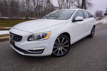 T6 PREMIUM PLUS / AWD / STUNNING COMBO /RARE WAGON