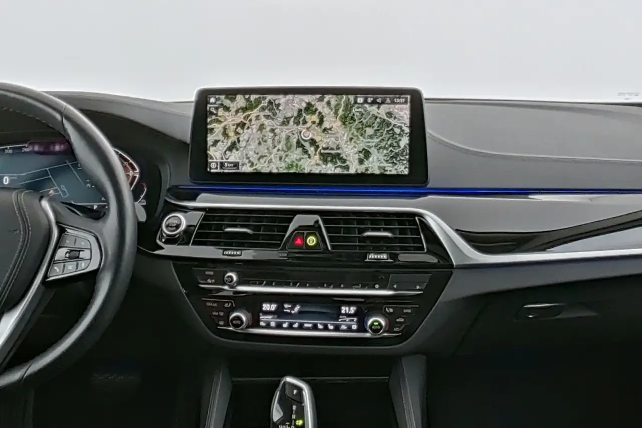 BMW 530 530d Luxury Line|Laser|GSD|HUD|ACC|Sitzklima|RFK 12