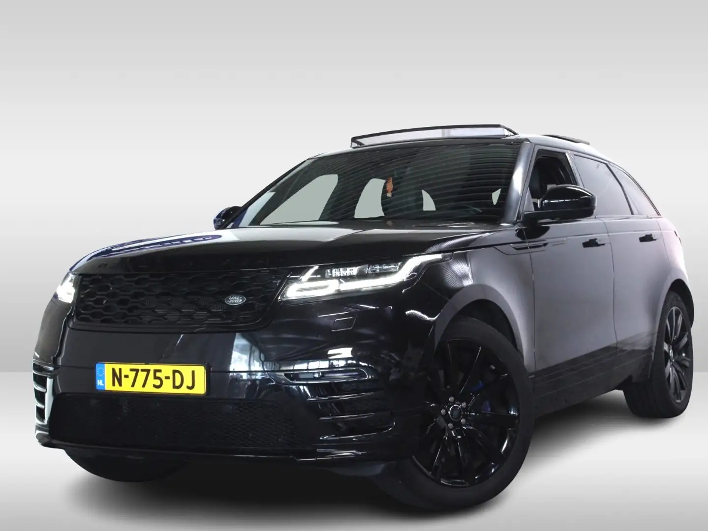 Land Rover Range Rover Velar 3.0 V6 AWD R-Dynamic HSE PANO CARPLAY MERIDIAN '18 Zwart - 1