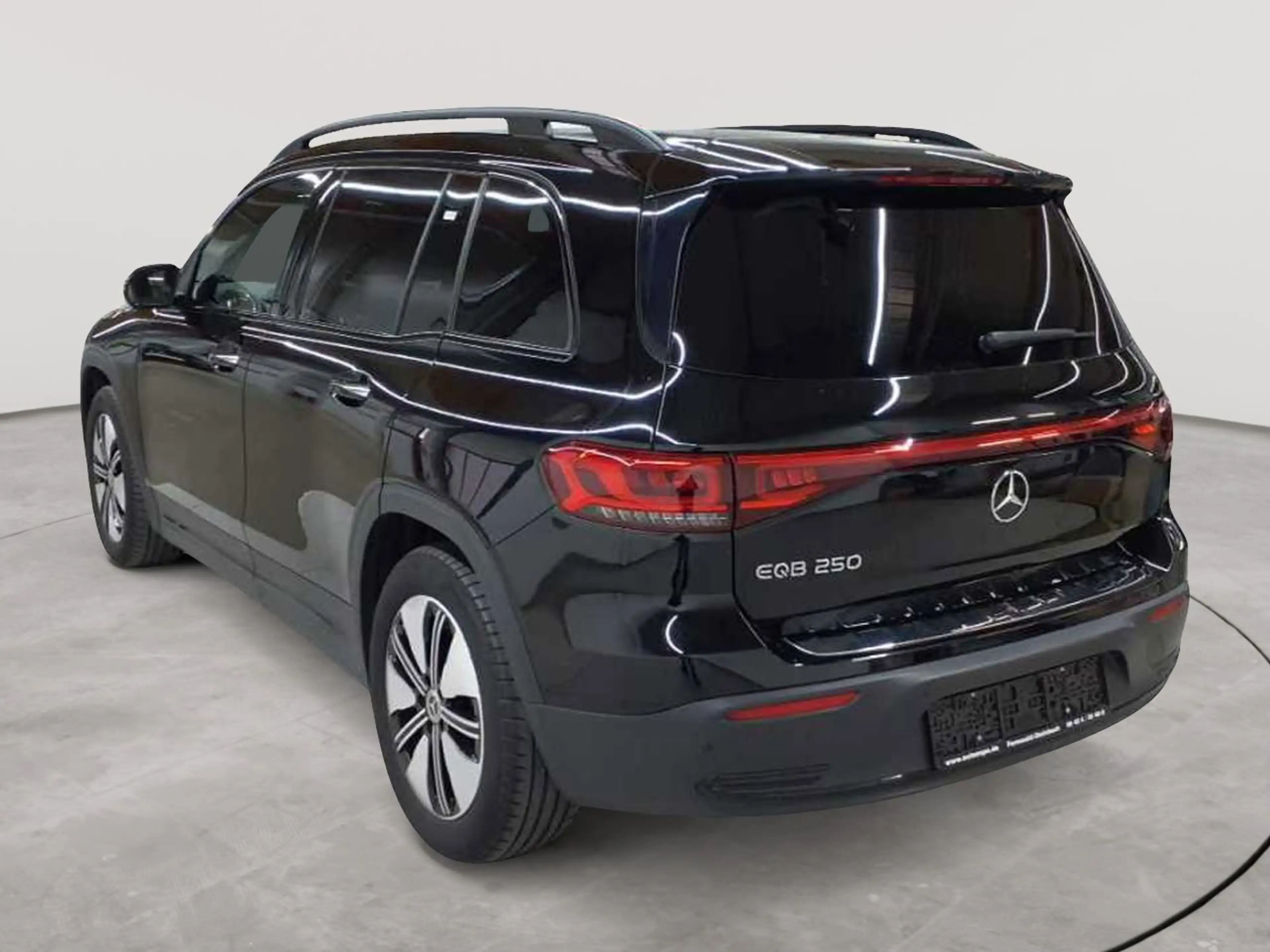 Mercedes-Benz EQB 250 EQB 250 Electric Art Adv.+ AssiP PANO EnergP — photo 5