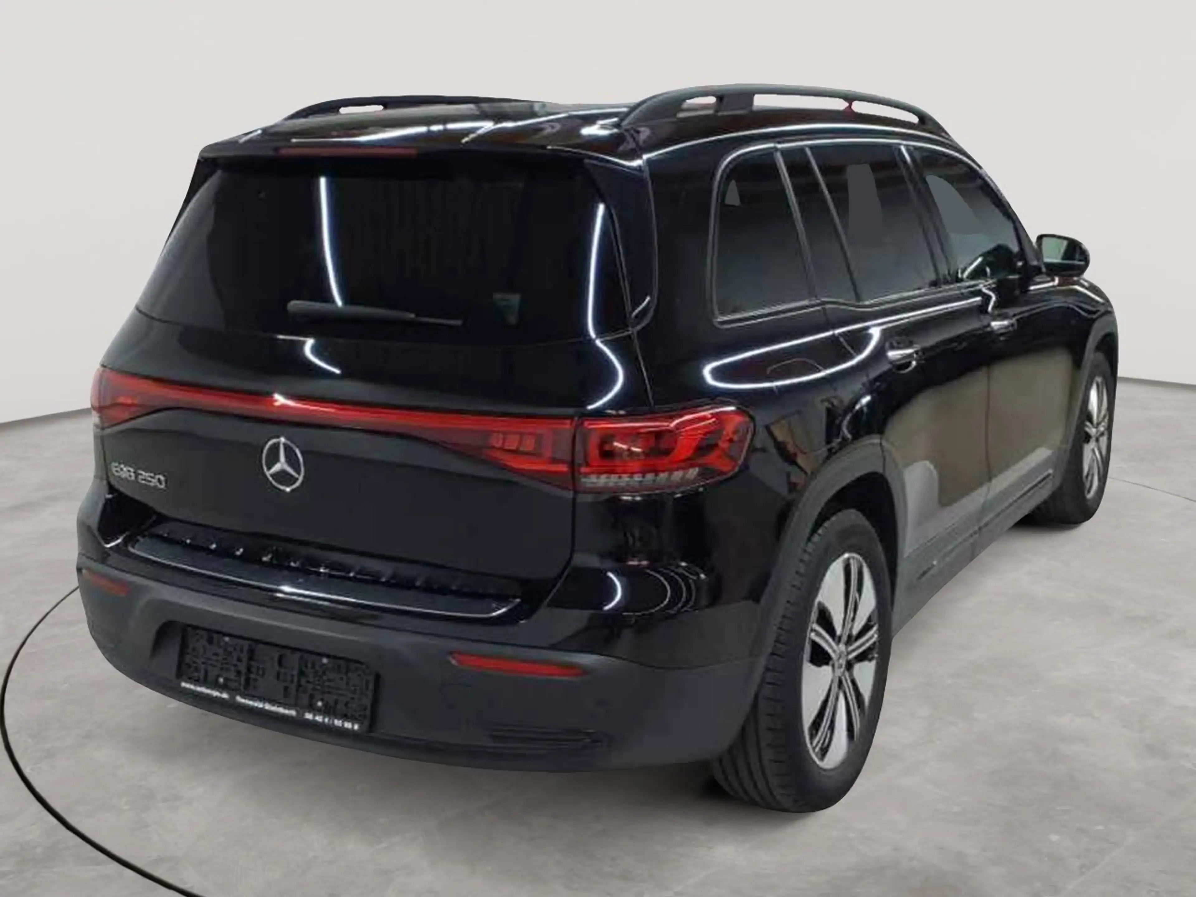 Mercedes-Benz EQB 250 EQB 250 Electric Art Adv.+ AssiP PANO EnergP — photo 4