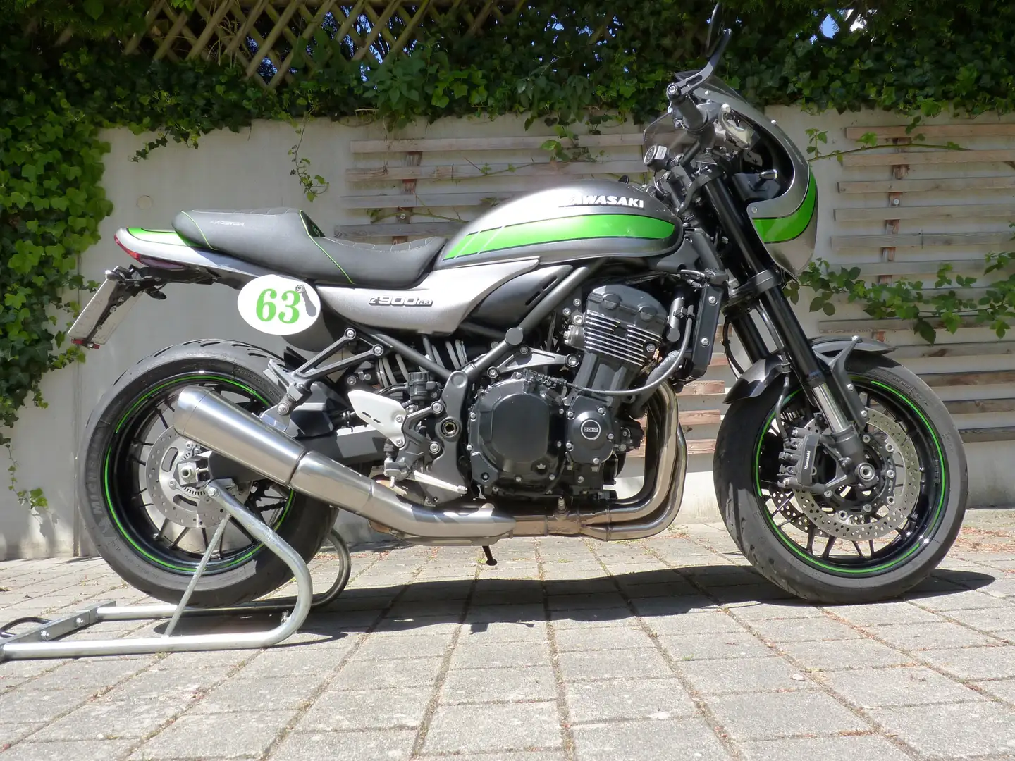 Kawasaki Z 900 RS Cafe Vert - 2