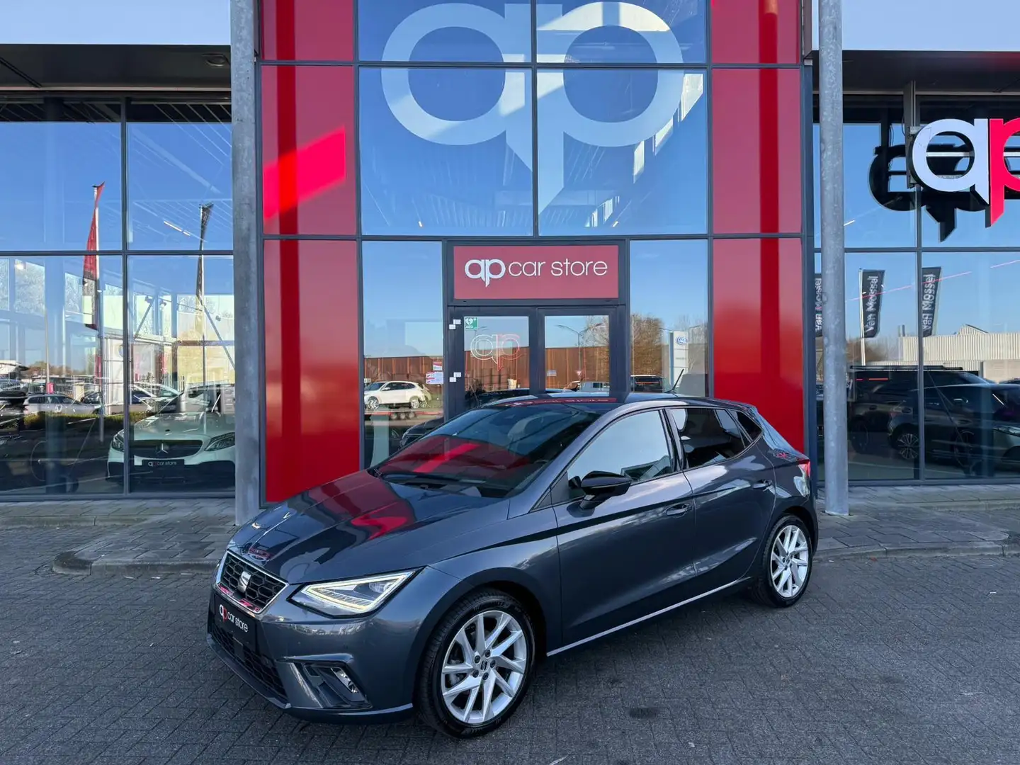 SEAT Ibiza 1.0 EcoTSI FR Gris - 1
