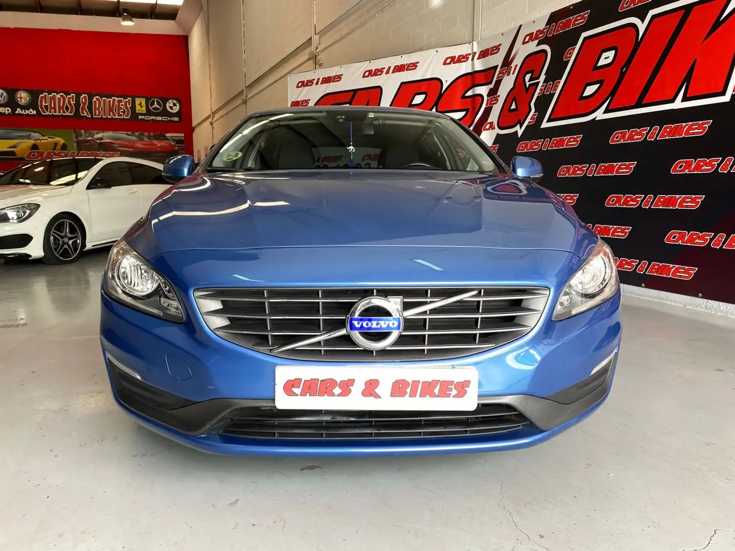Volvo V60 D3 Summum Bleu - 2