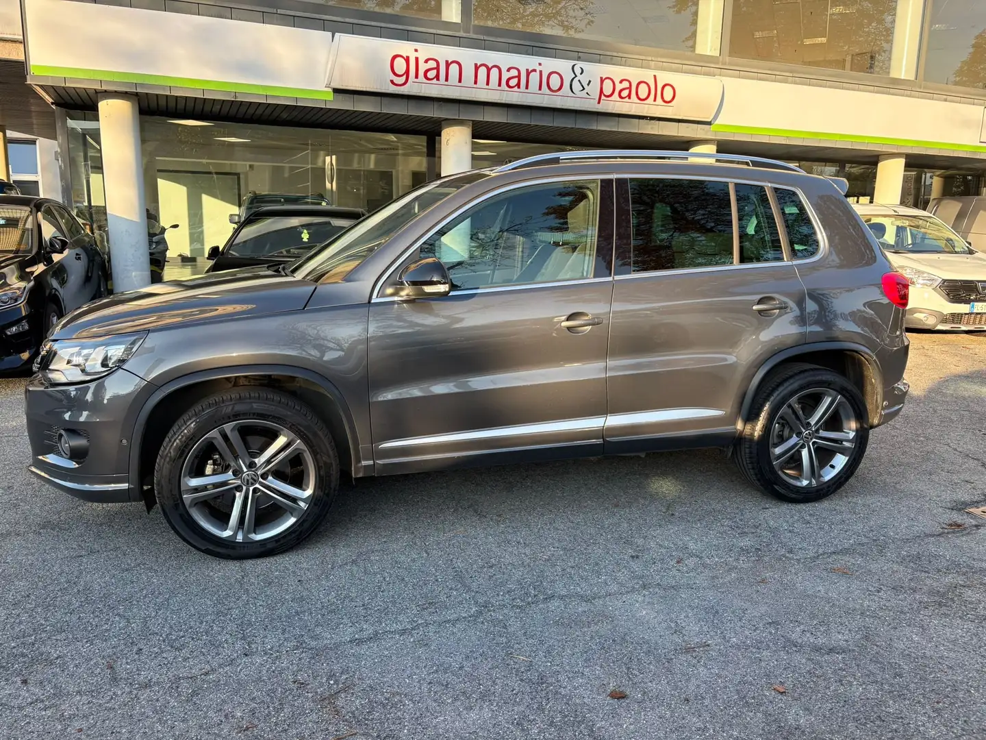 Volkswagen Tiguan Tiguan I 2011 2.0 tdi CityScape 4motion 140cv dsg Grau - 2