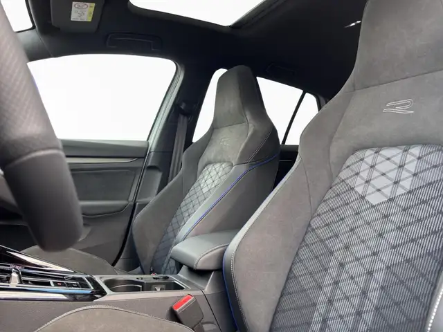 Volkswagen Golf view 15