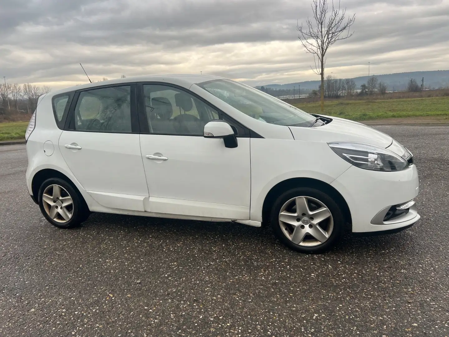 Renault Scenic 1.5 dCi 2015 Bílá - 2