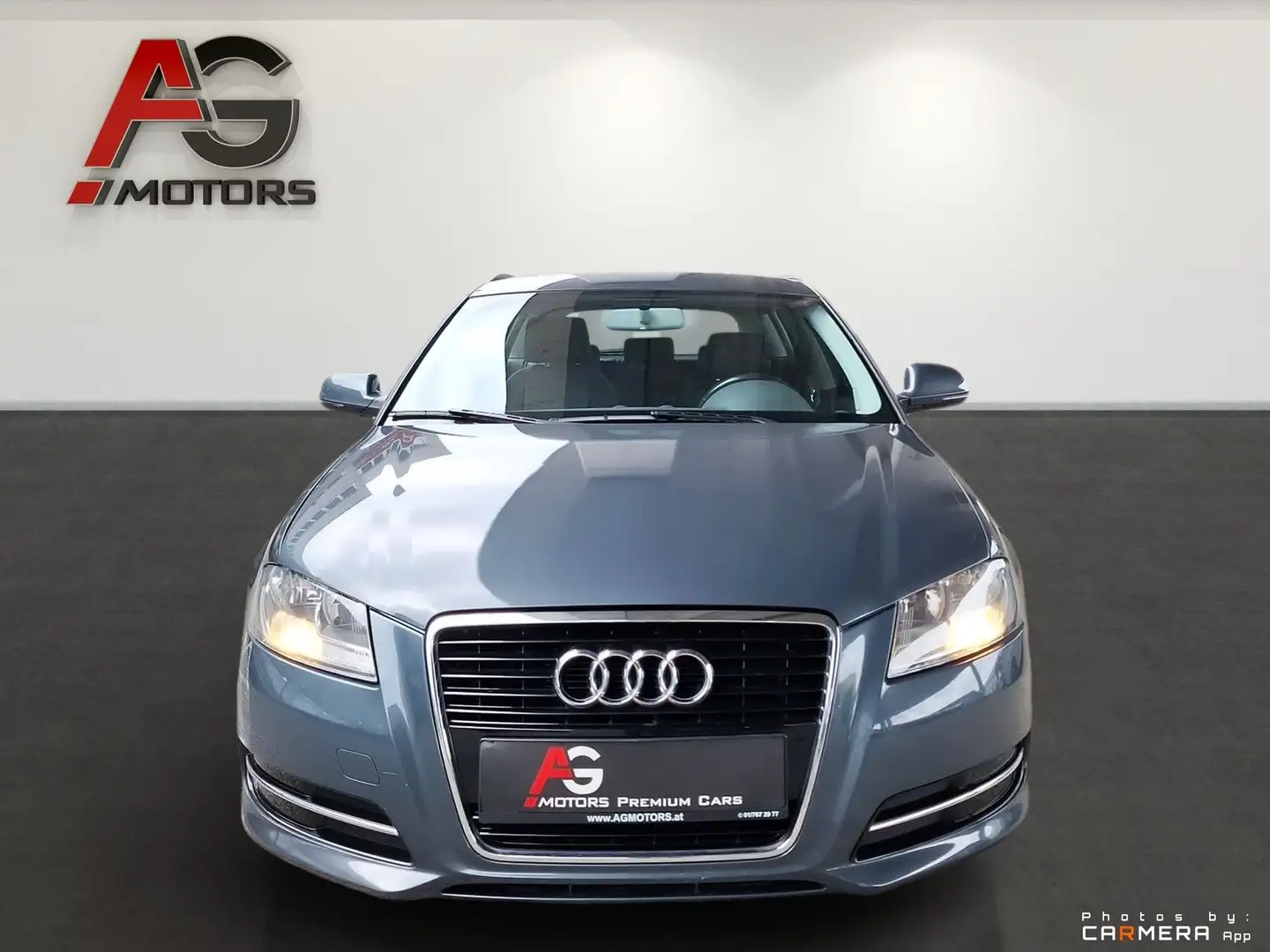 Audi A3 SB Attraction 1,6 TDI DPF S-tronic/Tempo./Lückenl Gris - 2