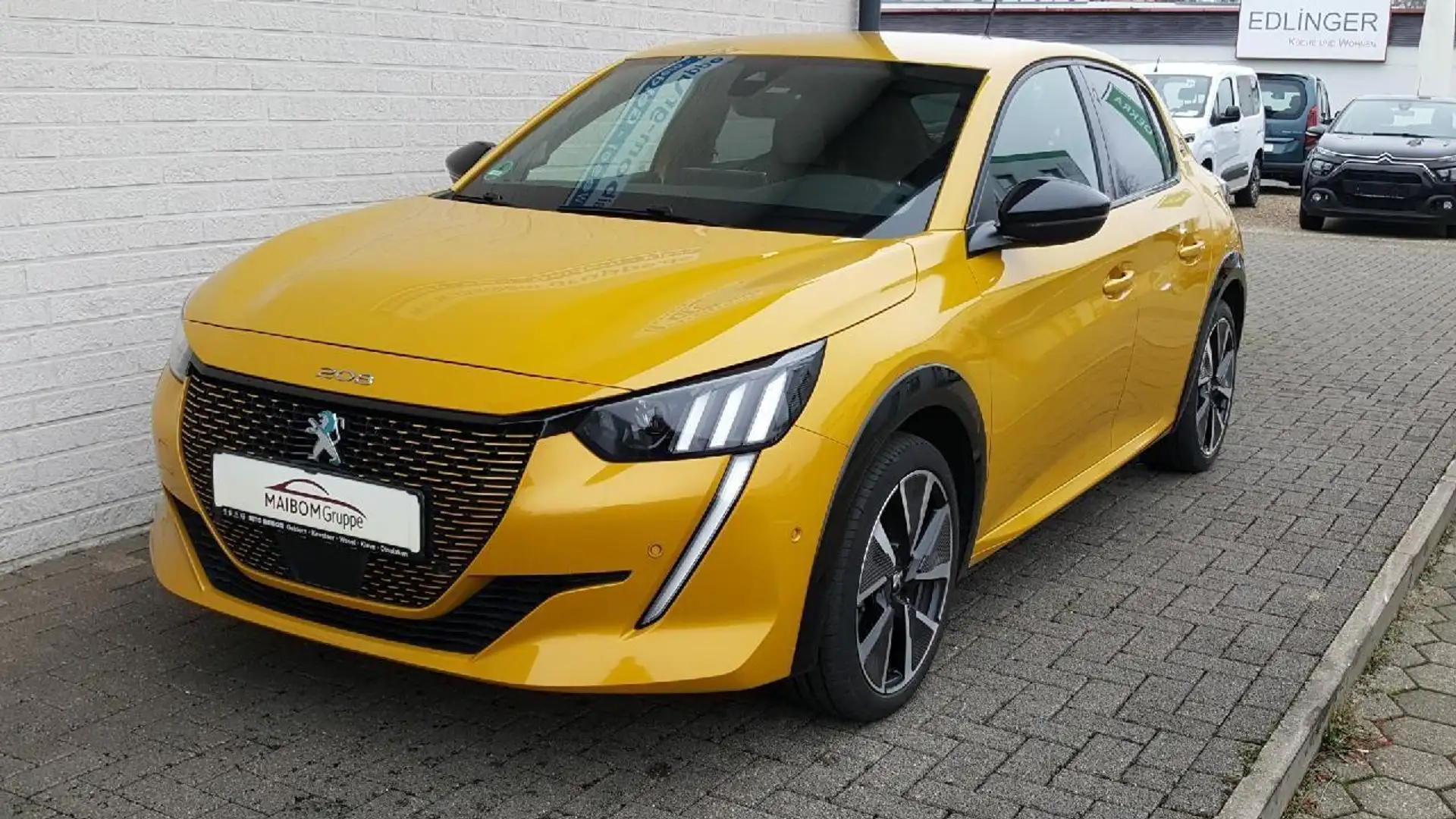 Peugeot 208 e- GT Pack Gelb - 2