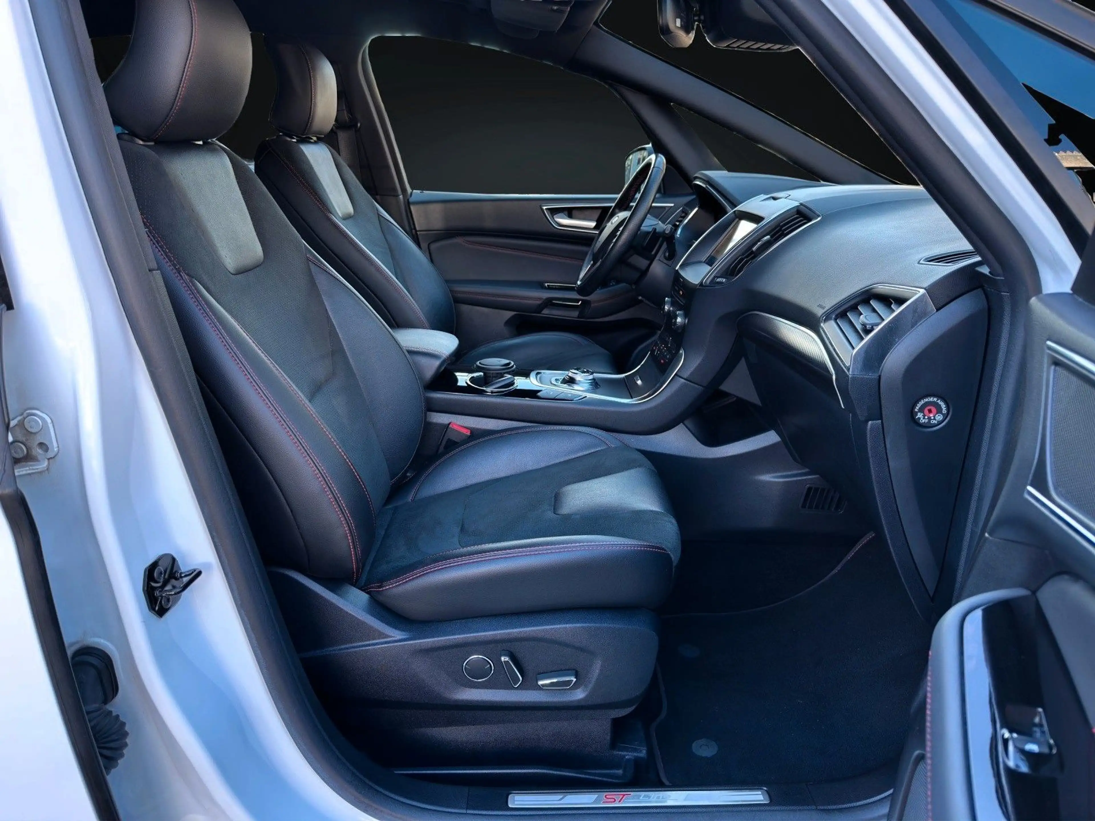 Ford S-Max 2,0 TDCI ST-LINE NAVI-KAMERA-7-SITZER-AHK — photo 14