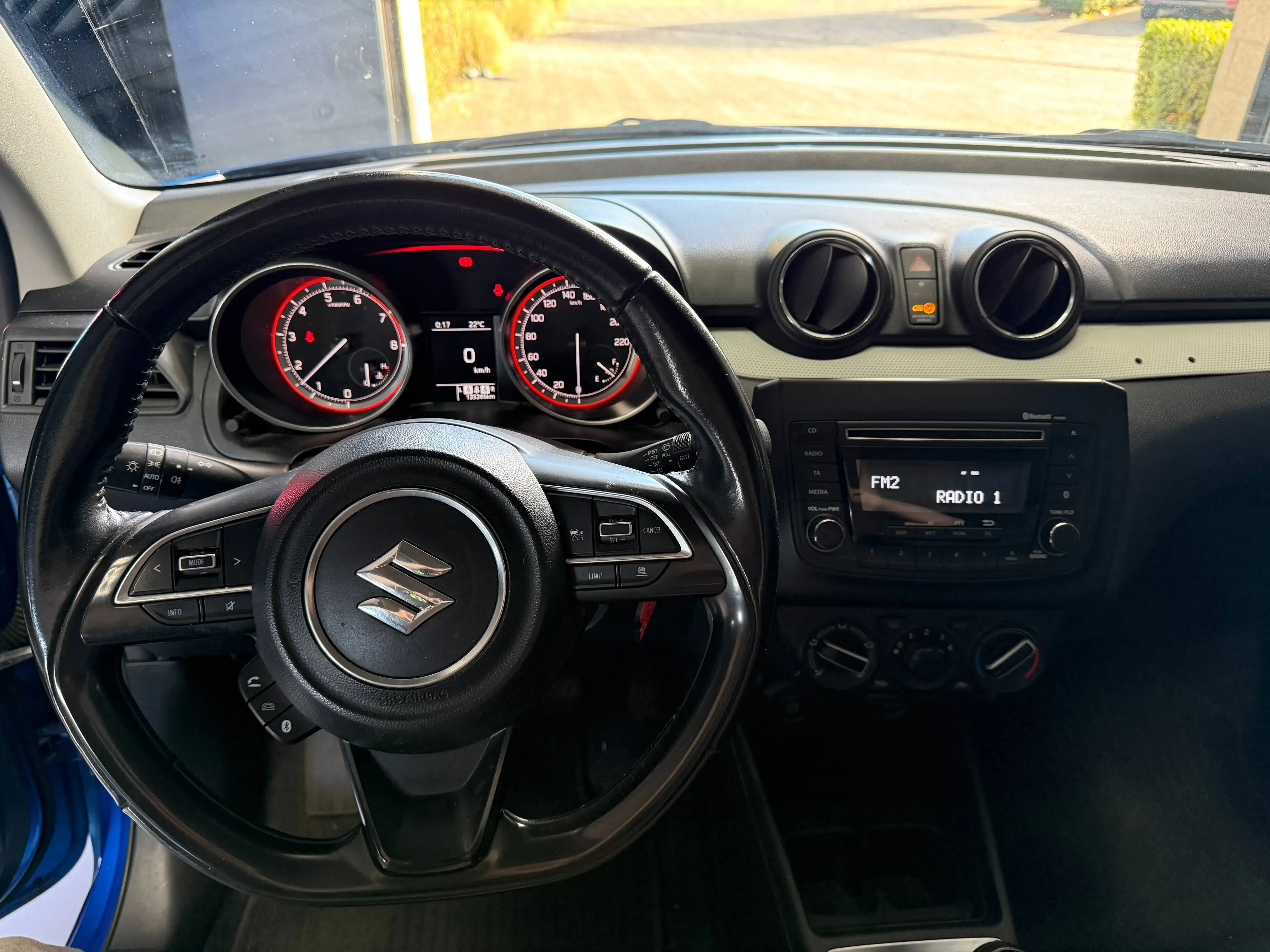 Suzuki Swift Swift 1.2i hybride garantie 12 mois — photo 9
