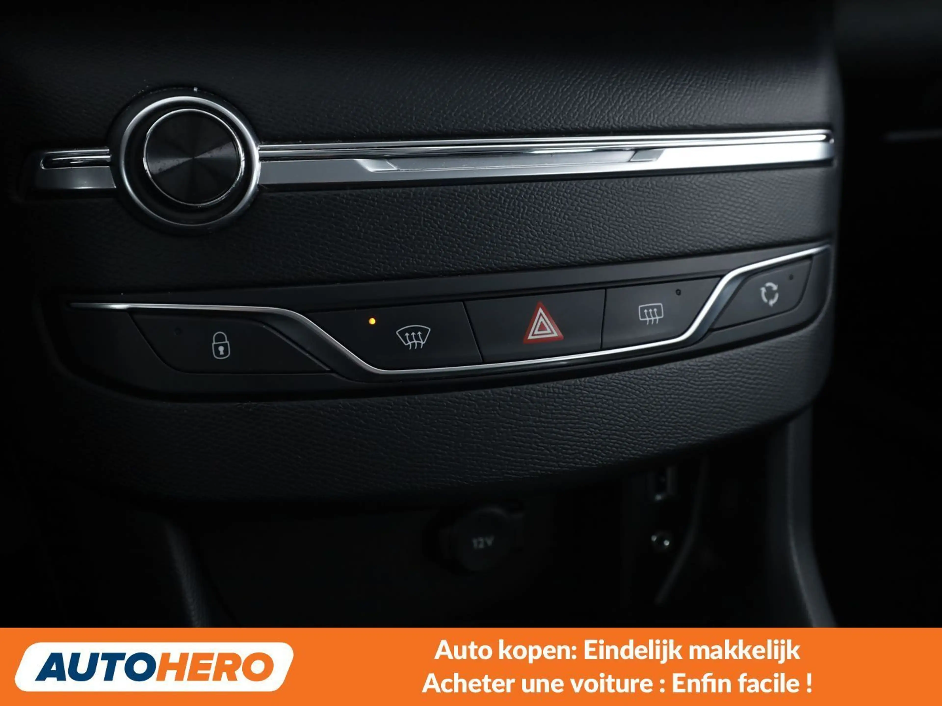 Peugeot 308 1.6 Blue-HDi Business — photo 12