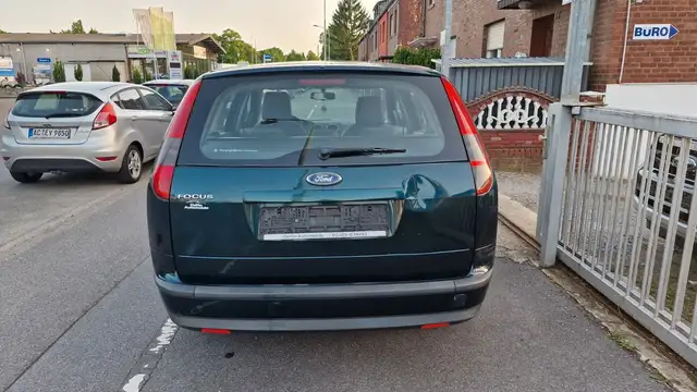 Ford Focus view 8