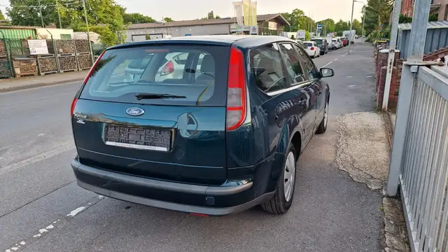 Ford Focus view 7