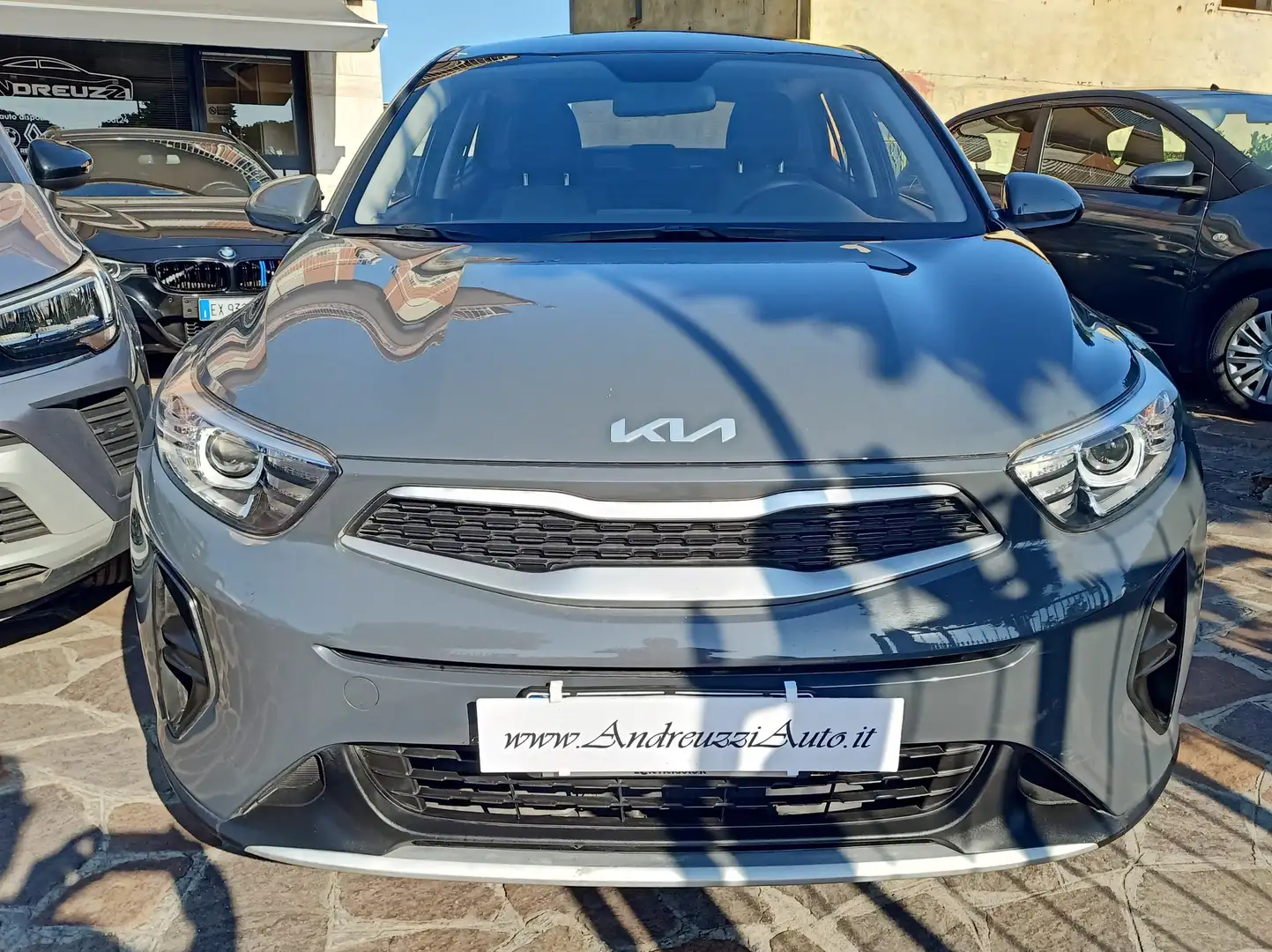 Kia Stonic Stonic 1.2 dpi Urban 84cv Grigio - 2
