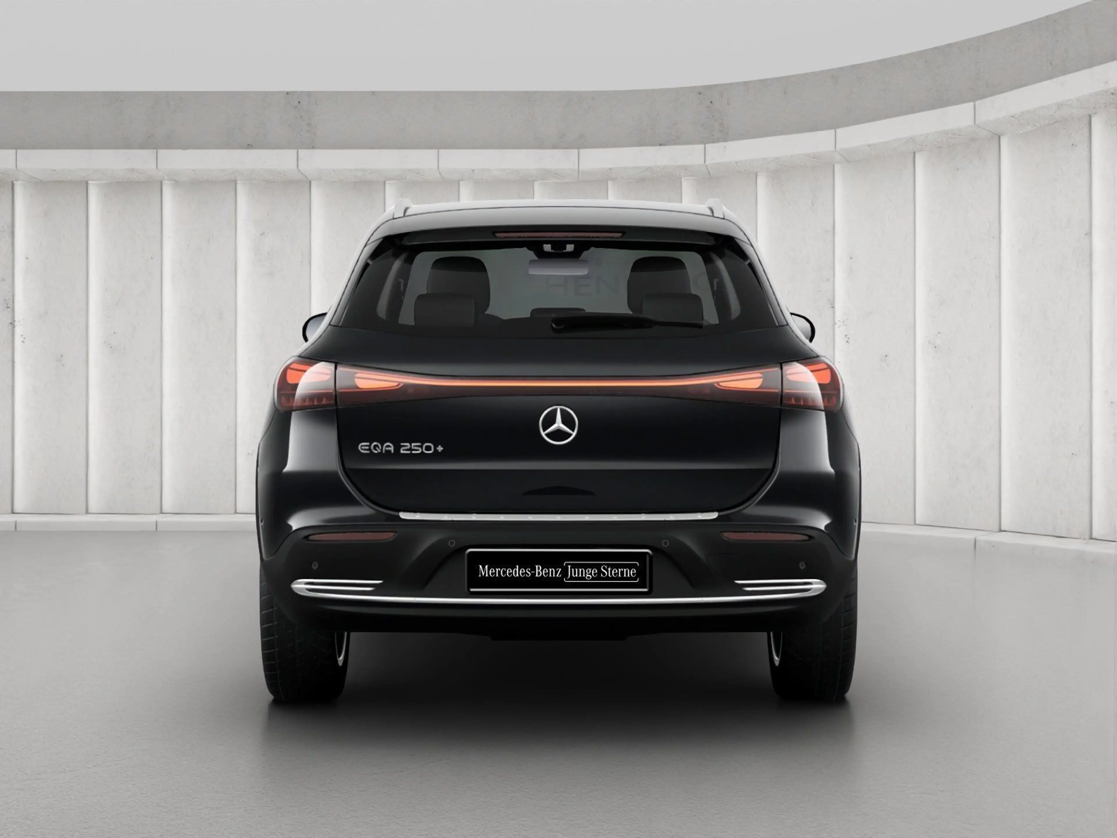 Mercedes-Benz EQA 250 + Progressive DISTRONIC Kamera LED Totw. — photo 3