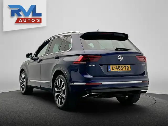 Volkswagen Tiguan view 3