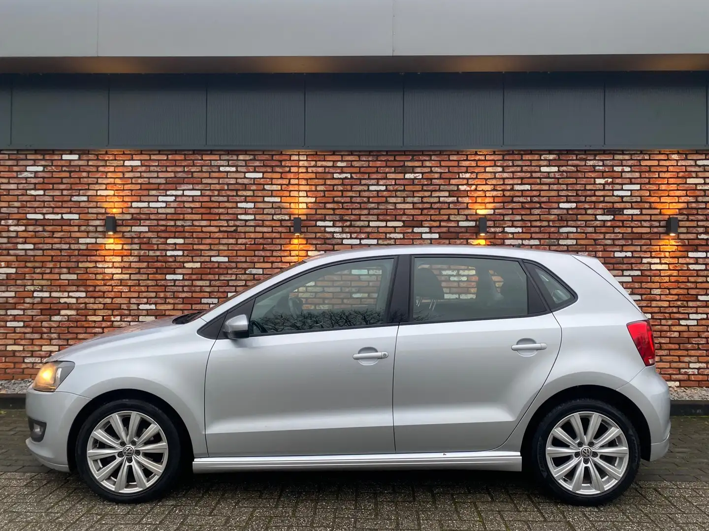 Volkswagen Polo 1.2 TDI BlueMotion Comfortline Cruise Zeer Netjes! Grijs - 2