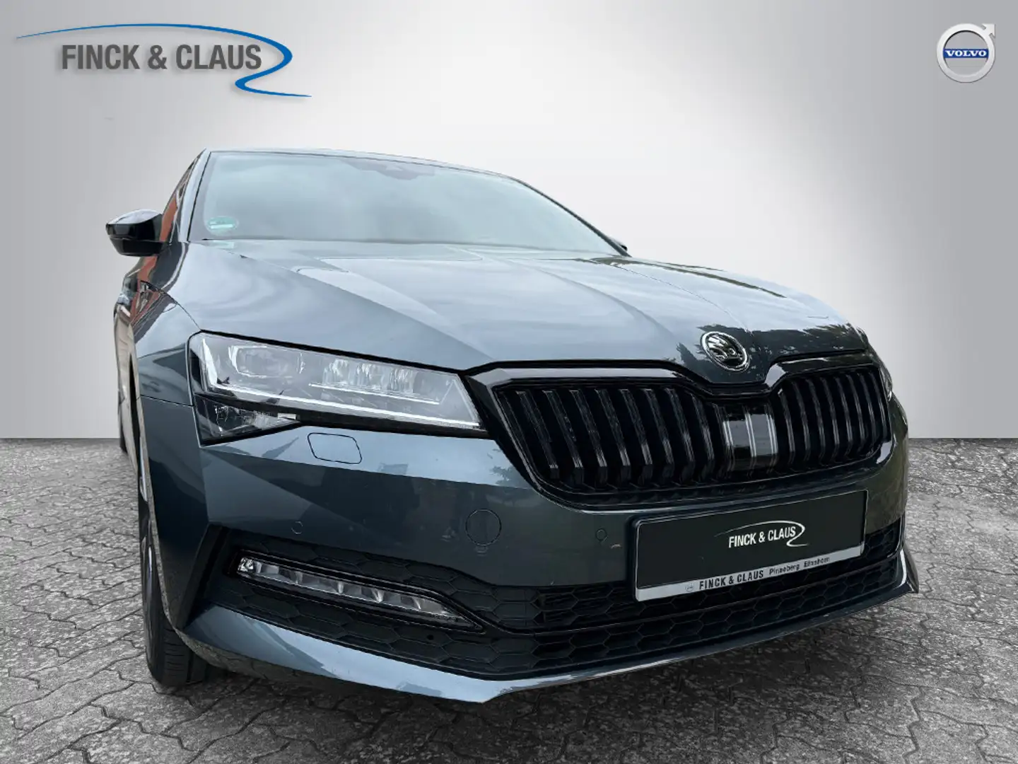 Skoda Superb 1.5 TSI ACT SportLine Grau - 1