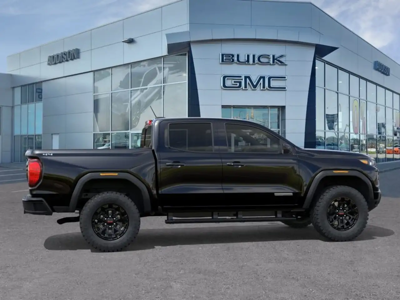 GMC Canyon photo GMC Canyon