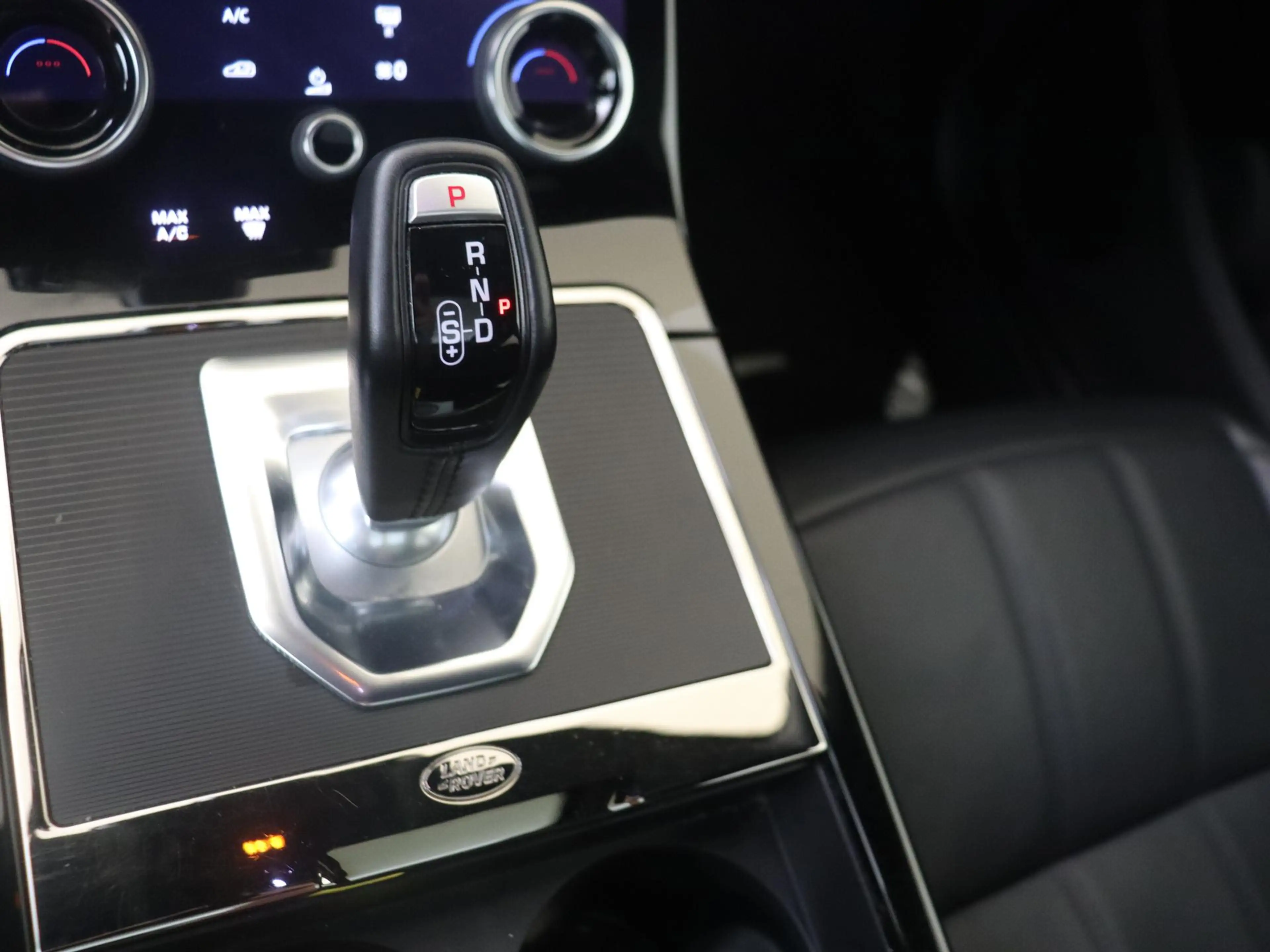 Land Rover Range Rover Evoque 1.5 P300e AWD R-Dynamic HSE Leder | Navigatie | Pa — photo 14