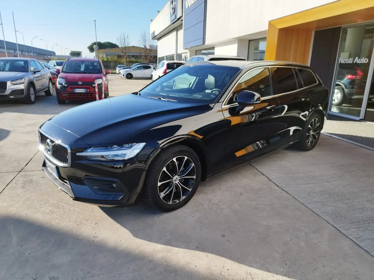 Volvo V60 V60 II 2019 2.0 d3 Business Plus geartronic my20 Nero - 1