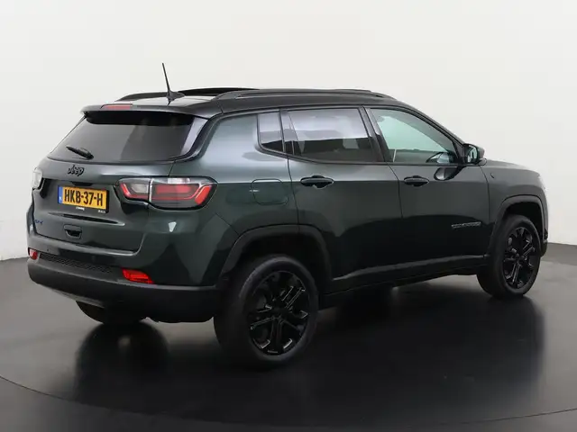 Jeep Compass view 4
