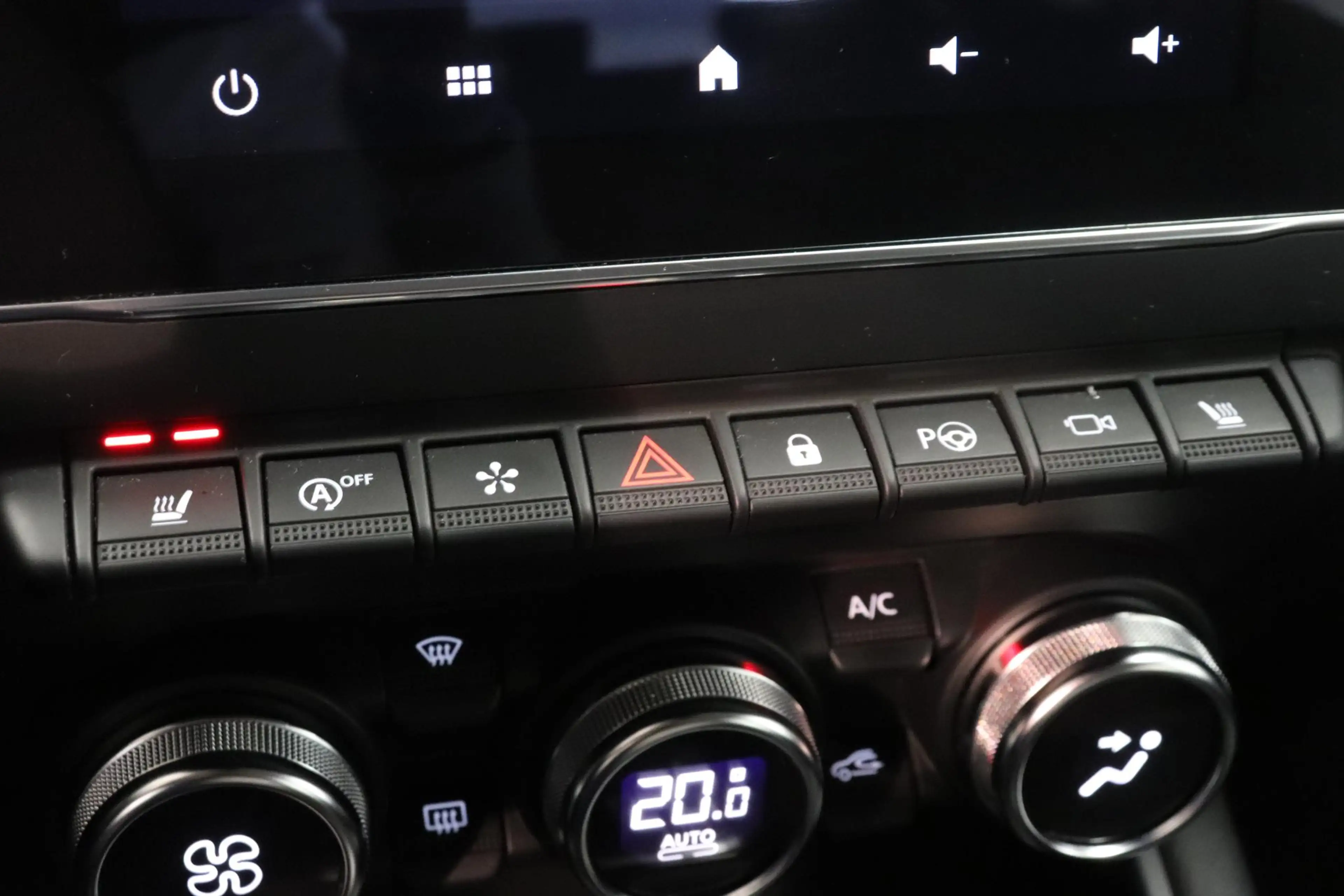 Renault Captur 1.3 TCe 140 Intens | BOSE | 360° Camera | Trekhaak — photo 32