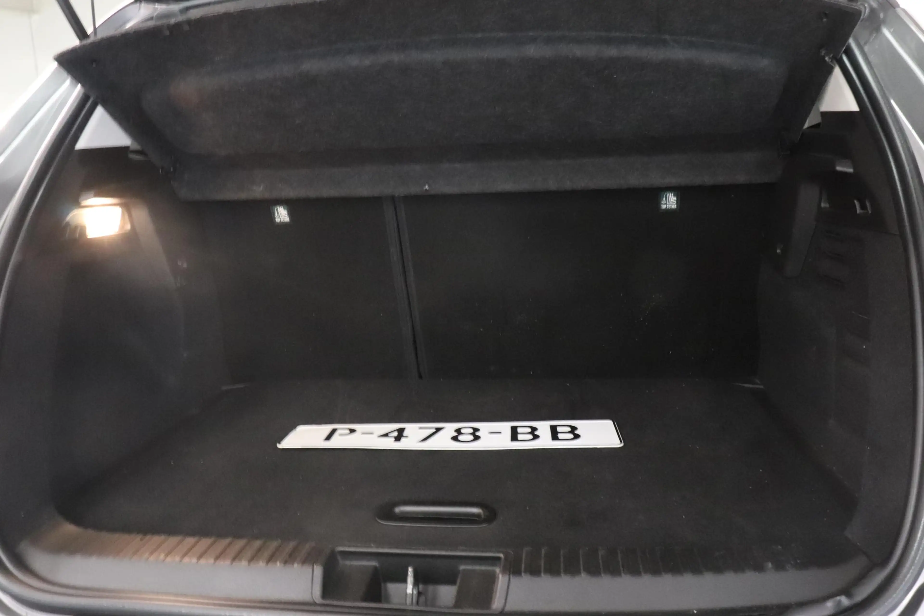 Renault Captur 1.3 TCe 140 Intens | BOSE | 360° Camera | Trekhaak — photo 9