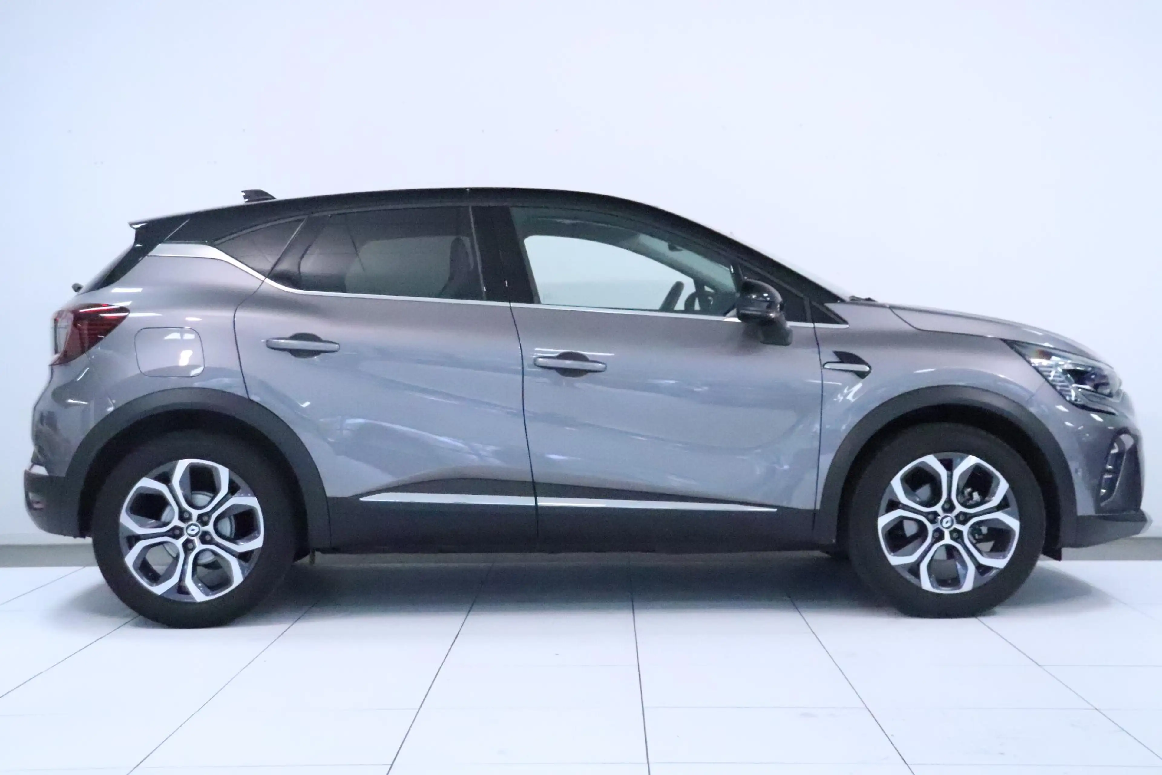 Renault Captur 1.3 TCe 140 Intens | BOSE | 360° Camera | Trekhaak — photo 20