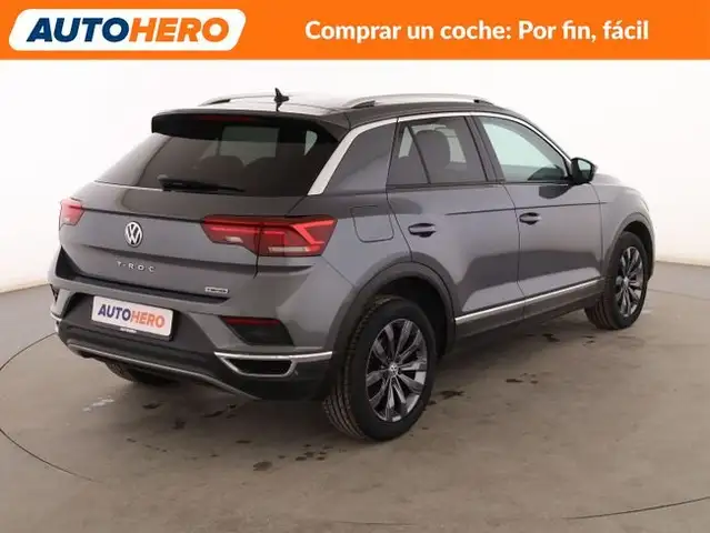 Volkswagen T-Roc view 6