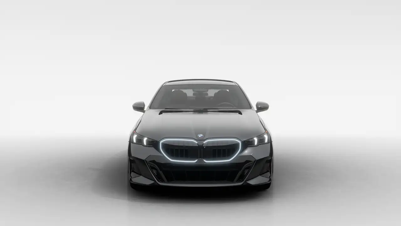 BMW 5 Series снимка BMW 5 Series