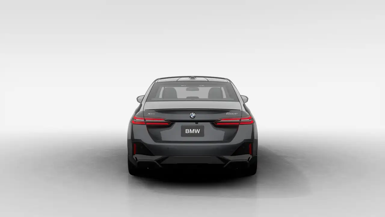 BMW 5 Series снимка BMW 5 Series