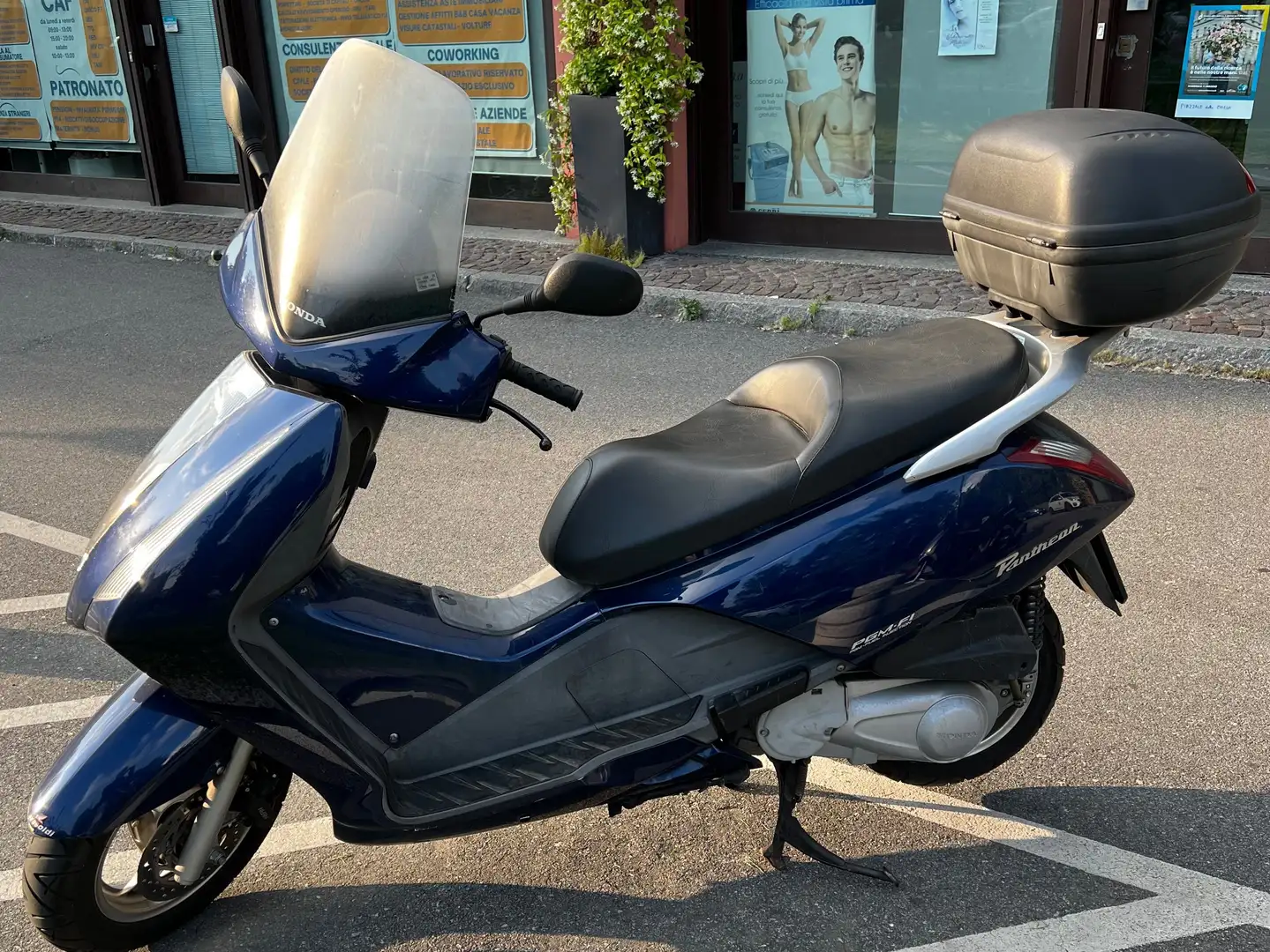 Honda Pantheon 125 Blue - 2