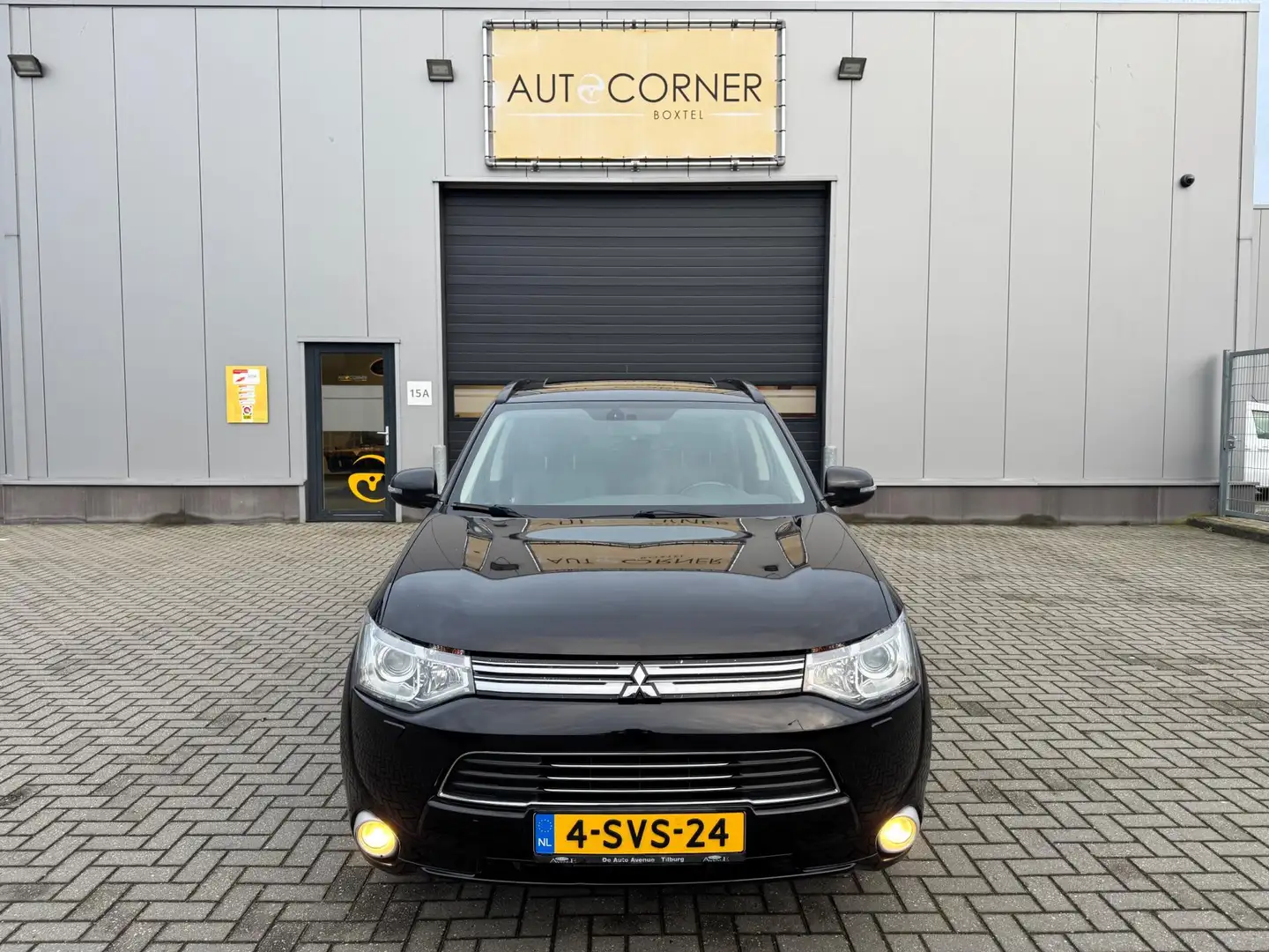 Mitsubishi Outlander 2.0 PHEV Instyle Noir - 2