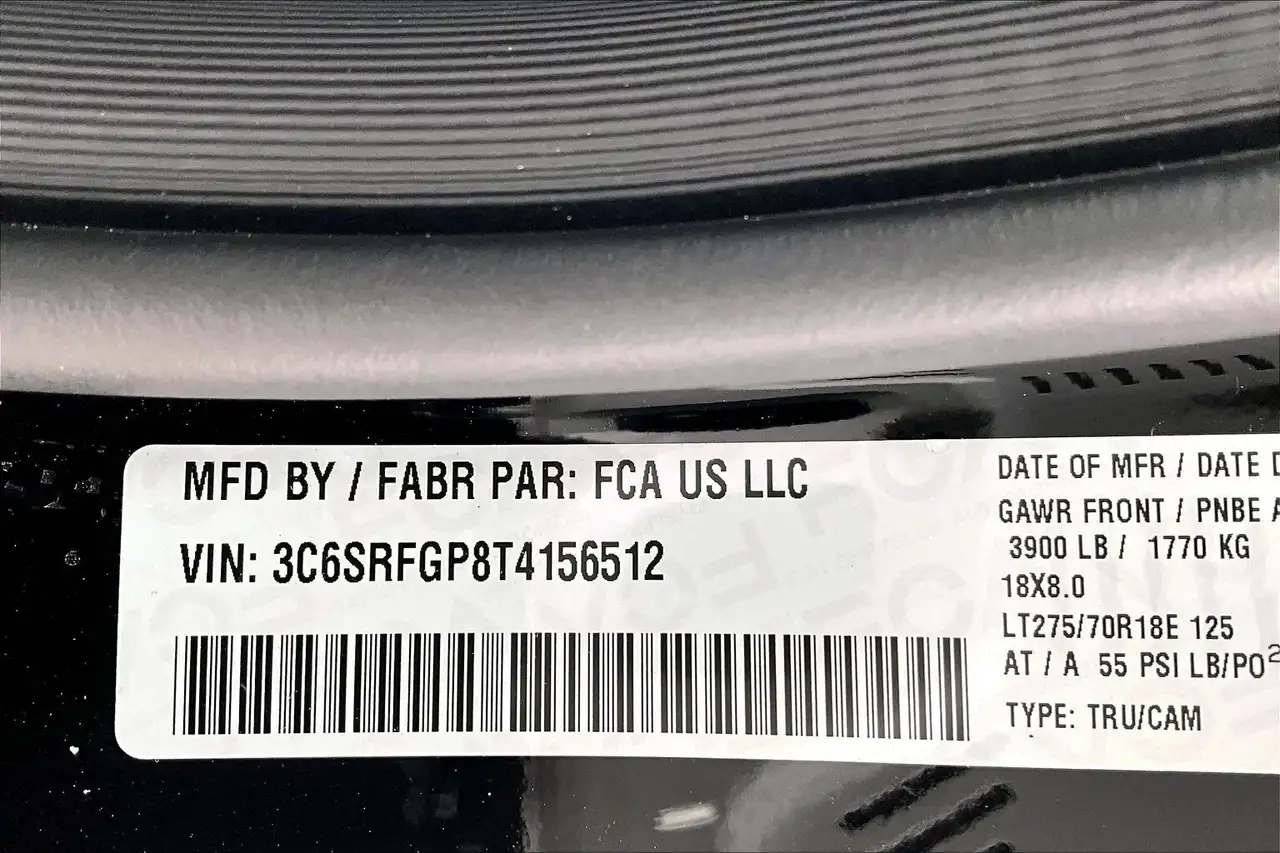 RAM 1500 снимка RAM 1500