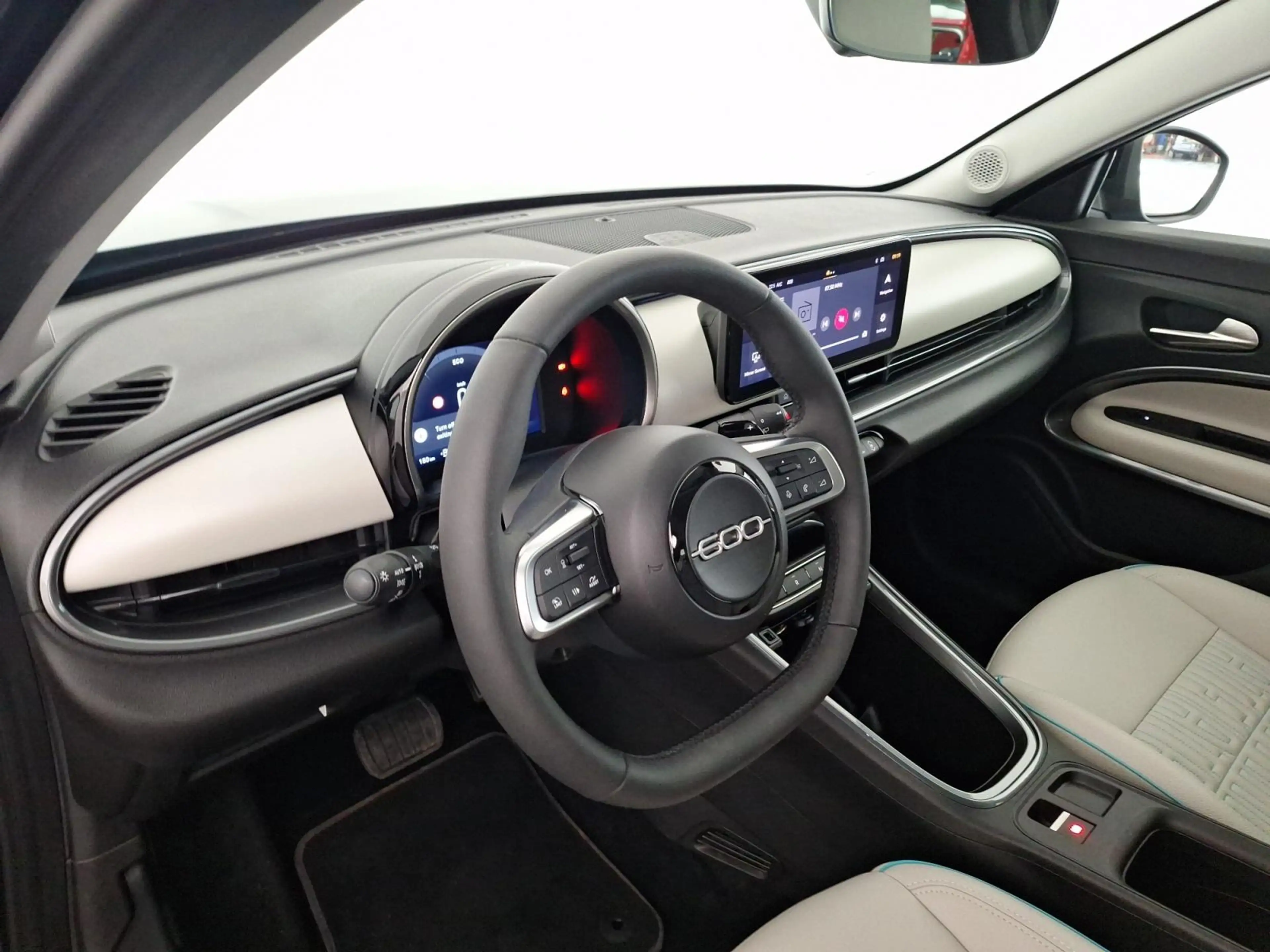 Fiat 600 LA PRIMA HYBRID AUTOMAAT *LEDER*DAB*GPS*CARPLAY*CA — photo 7