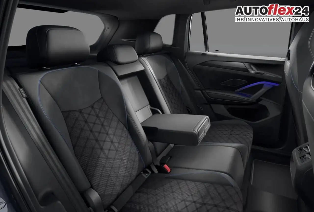 Volkswagen Tiguan R-Line 4M Pano Nav AHK Matrix LM20Z PrivG 142 k... 10