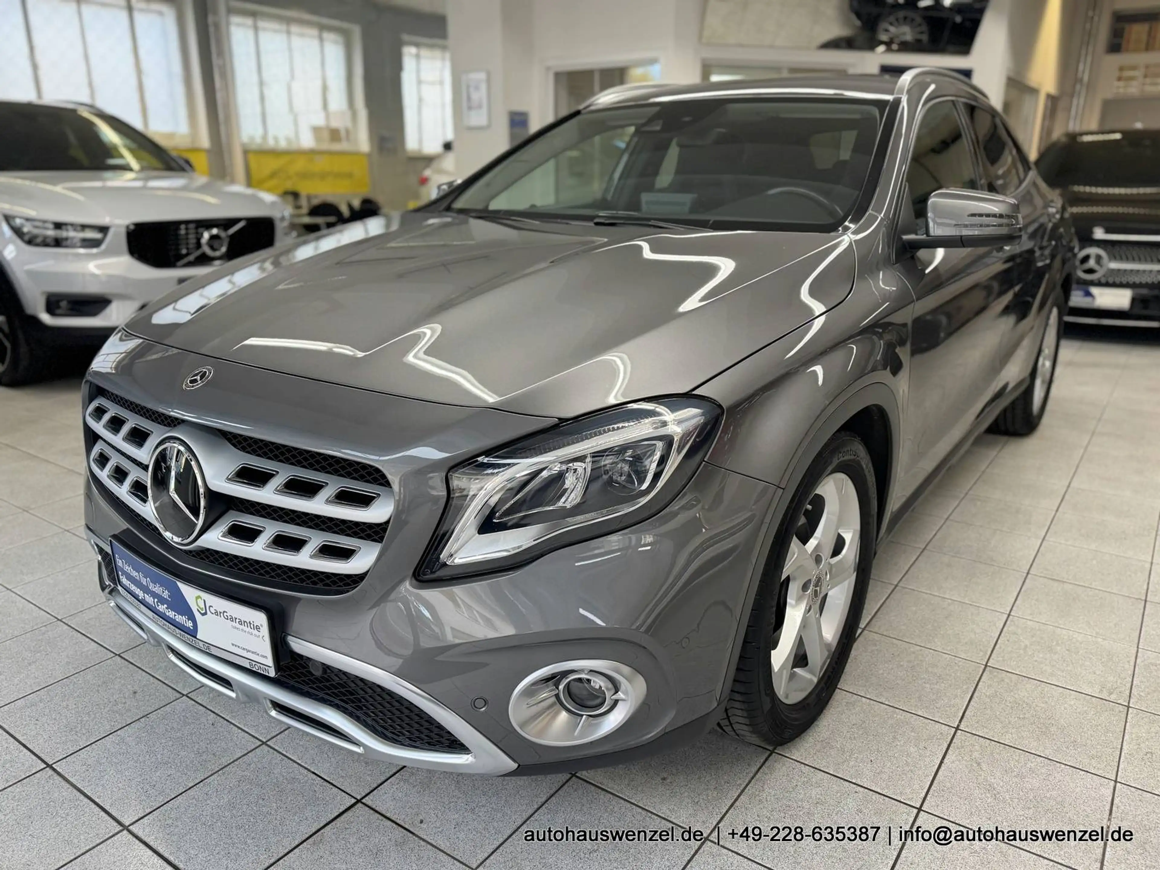 Mercedes-Benz GLA 200 Aut. - nur 49.500 km - DISTRONIC AHK LED KAMERA STANDHEIZUNG u.v.m. — photo 2