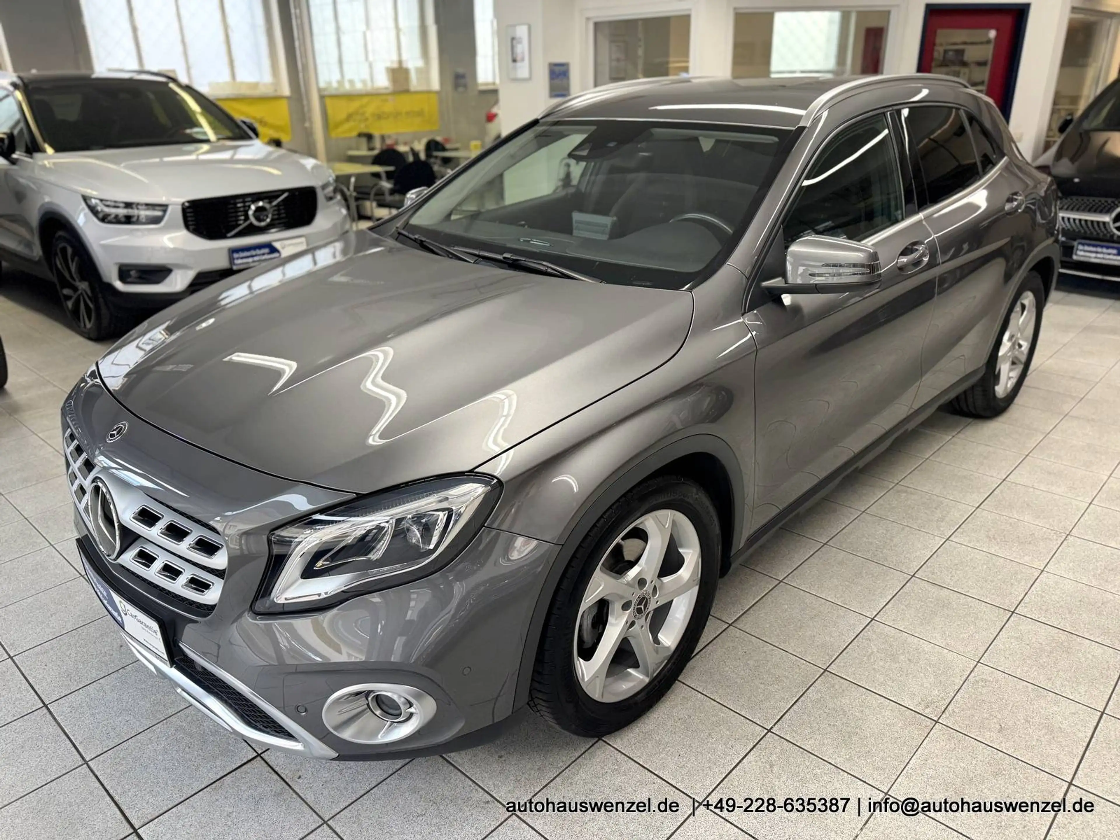 Mercedes-Benz GLA 200 Aut. - nur 49.500 km - DISTRONIC AHK LED KAMERA STANDHEIZUNG u.v.m. — photo 4