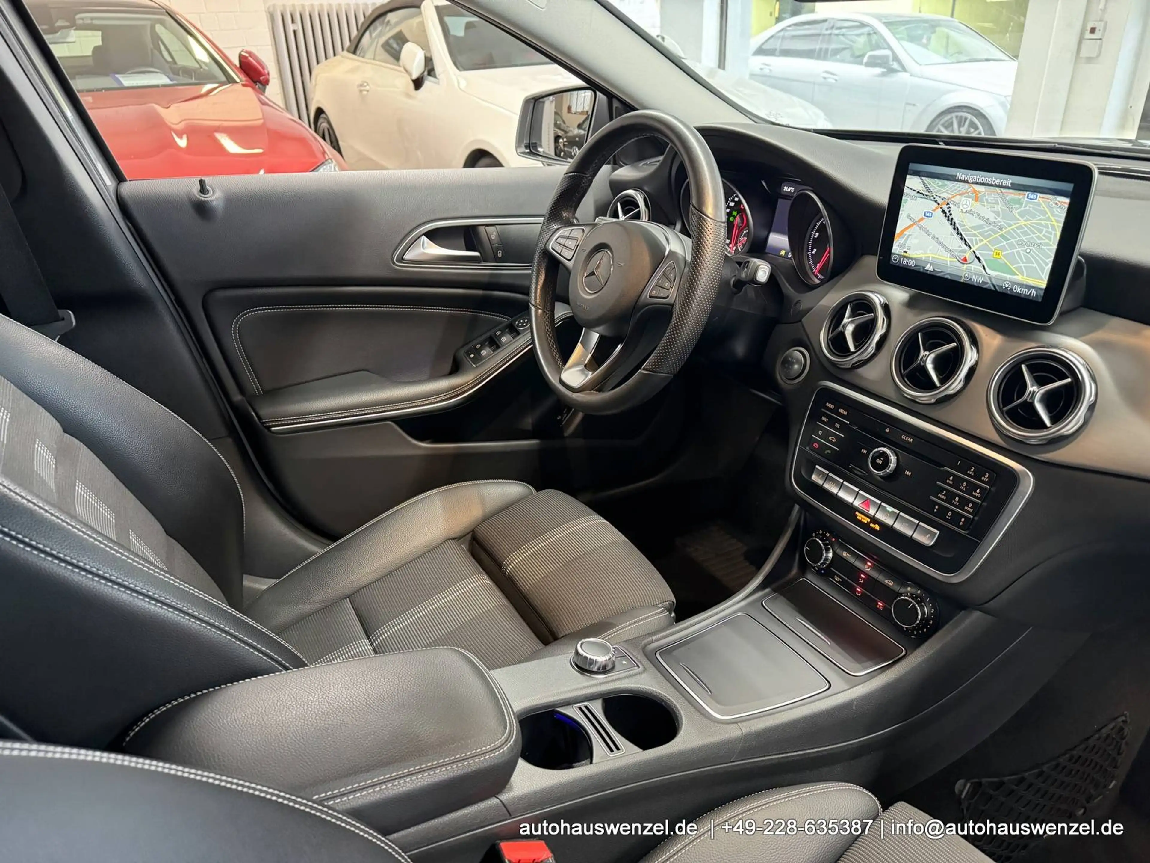 Mercedes-Benz GLA 200 Aut. - nur 49.500 km - DISTRONIC AHK LED KAMERA STANDHEIZUNG u.v.m. — photo 14