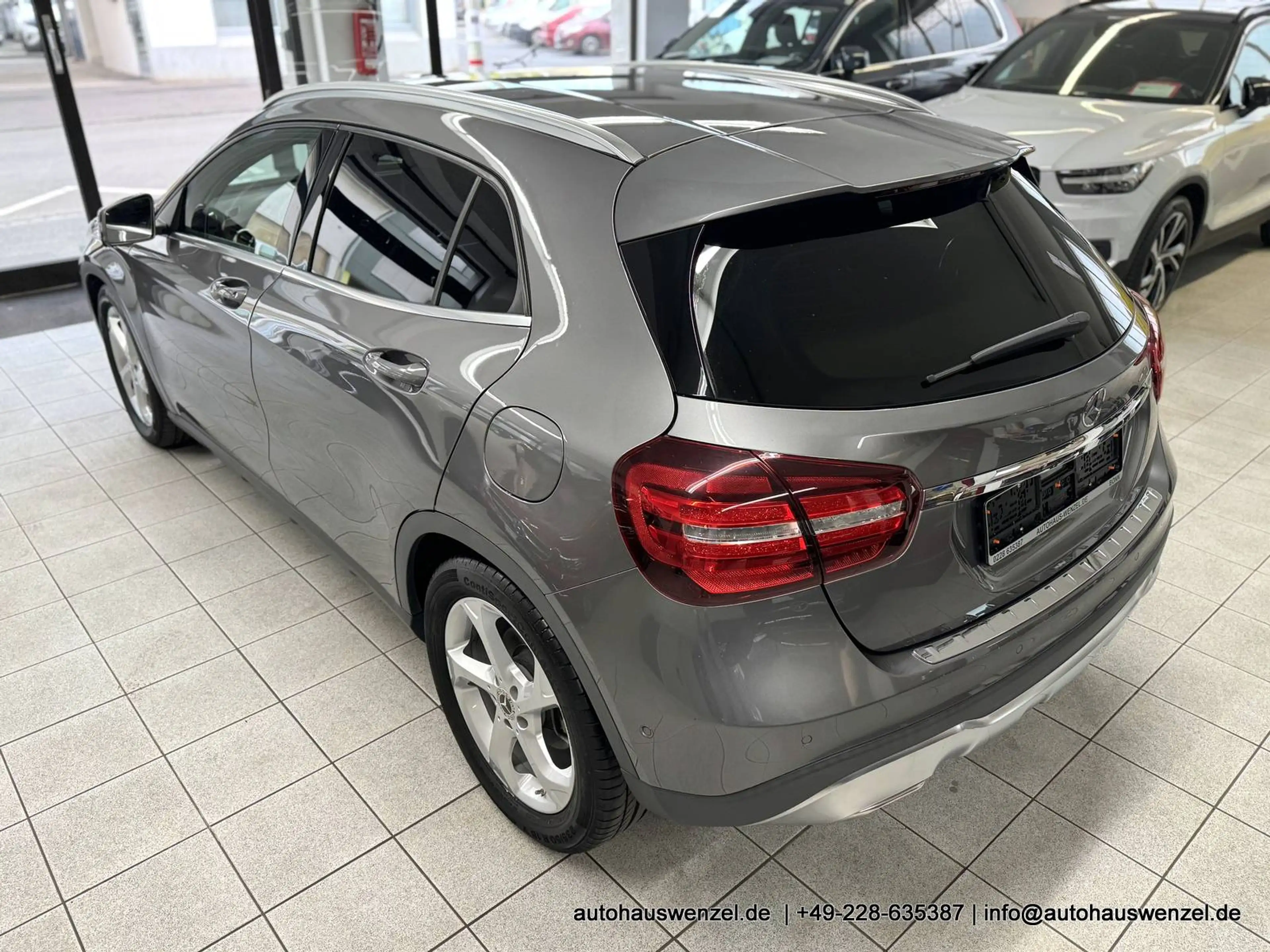 Mercedes-Benz GLA 200 Aut. - nur 49.500 km - DISTRONIC AHK LED KAMERA STANDHEIZUNG u.v.m. — photo 8