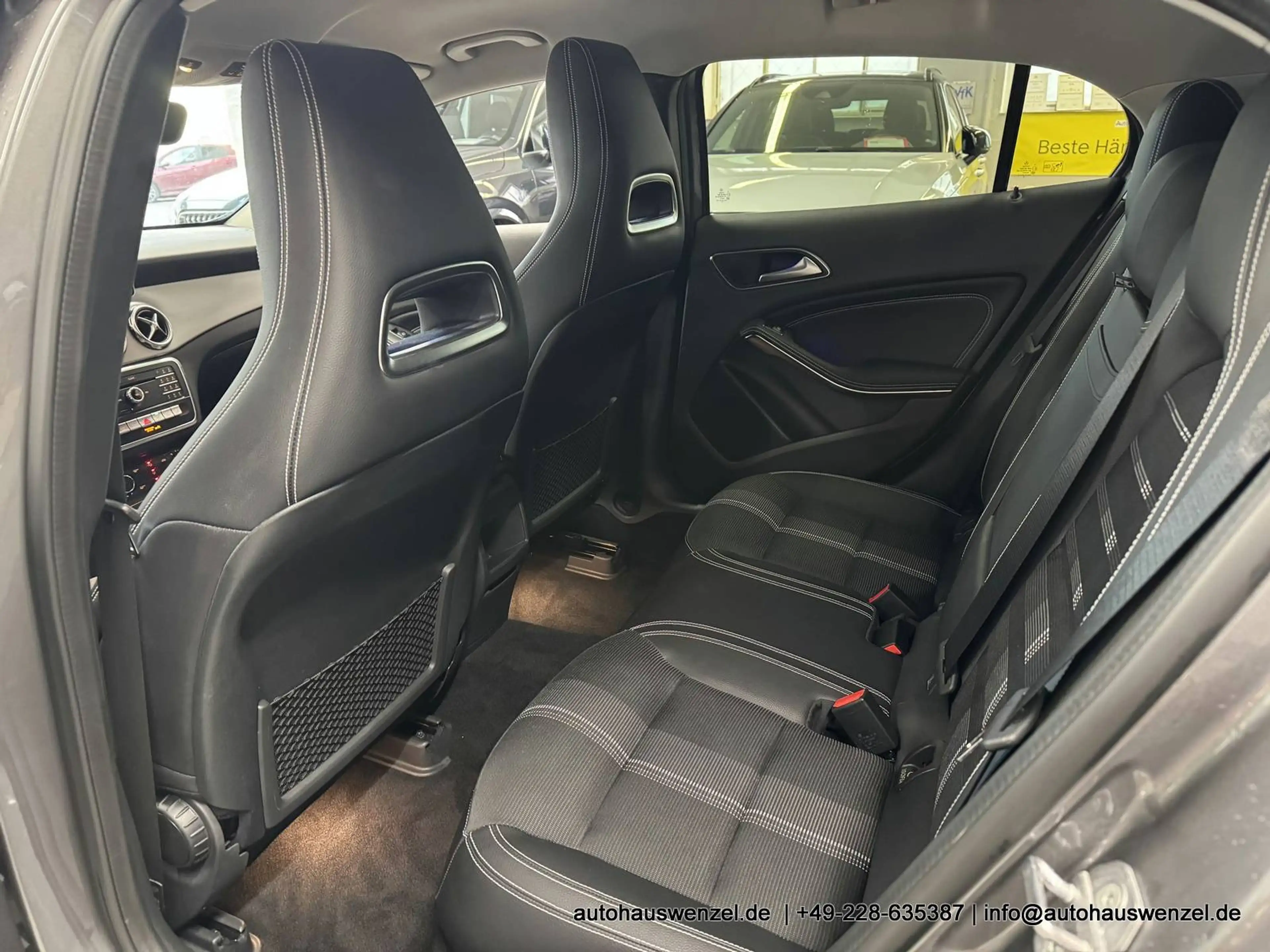 Mercedes-Benz GLA 200 Aut. - nur 49.500 km - DISTRONIC AHK LED KAMERA STANDHEIZUNG u.v.m. — photo 13