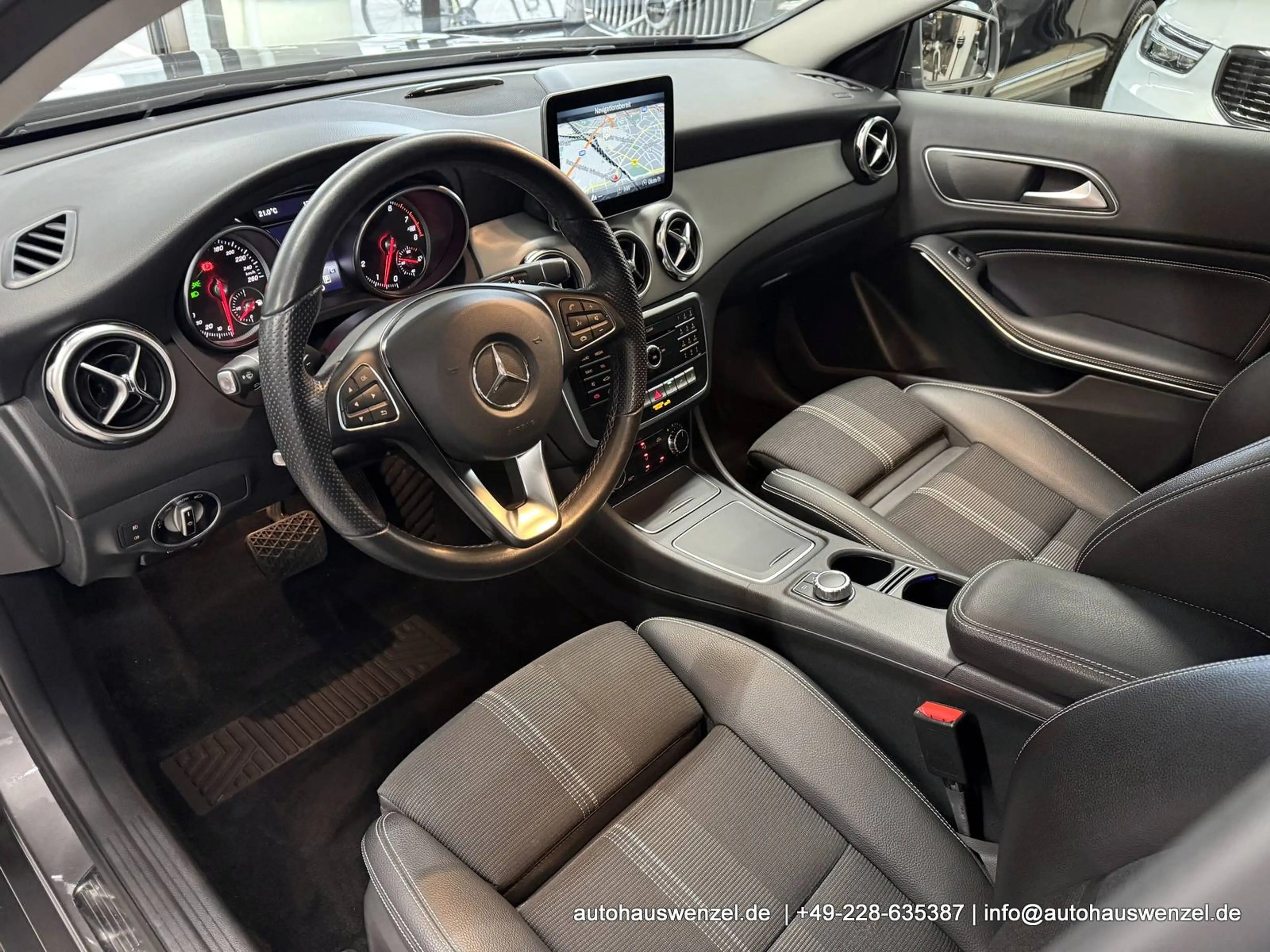 Mercedes-Benz GLA 200 Aut. - nur 49.500 km - DISTRONIC AHK LED KAMERA STANDHEIZUNG u.v.m. — photo 10