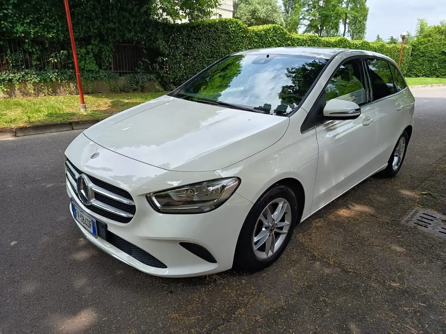 Mercedes-Benz B 220 B 180 d Automatic Premium Bianco - 1